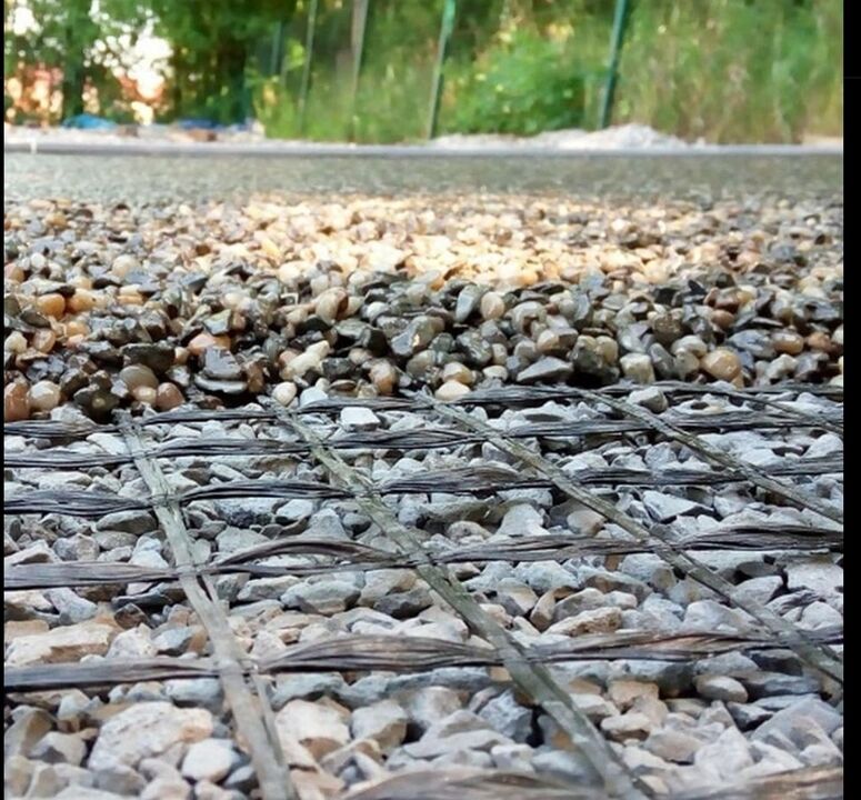 Lưới để tăng cường thảm đá