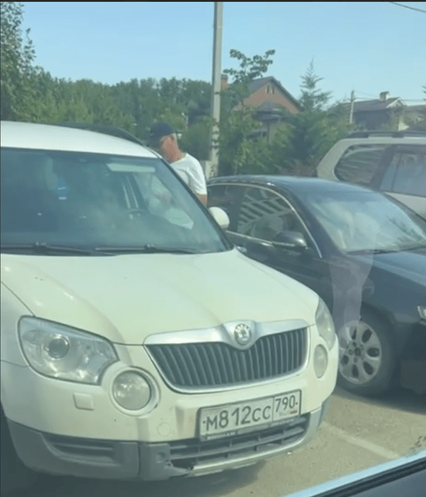 Xe mang biển số М812СС 790RUS Skoda Yeti đã được đăng ký
